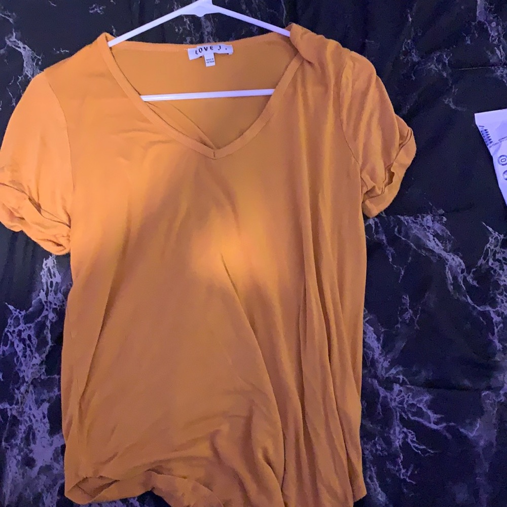 Orange t-shirt